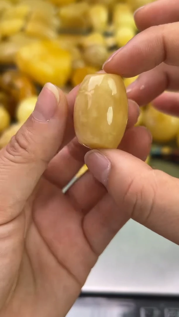 裸石琥珀未镶嵌琥珀蜜蜡吊坠