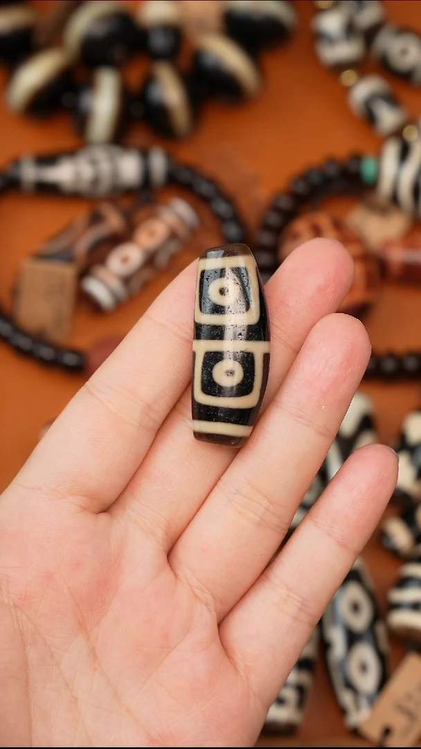 未镶嵌天珠玛瑙/玉髓看*天珠