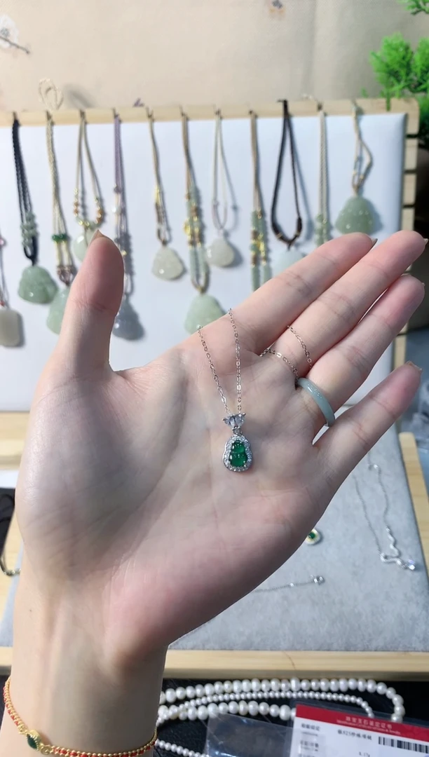 【闪购商品】翡翠颈饰银S925镶嵌吊坠4