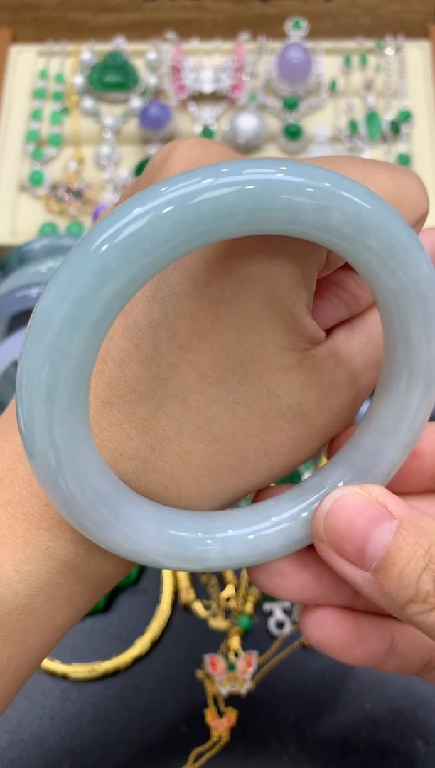 翡翠手镯未镶嵌329-中国好珍宝