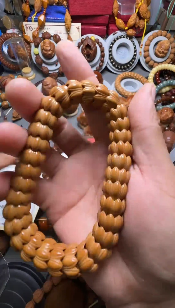 手串橄榄核莲花的