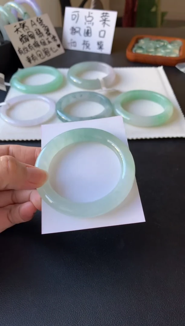 未镶嵌手镯翡翠54.7圆条