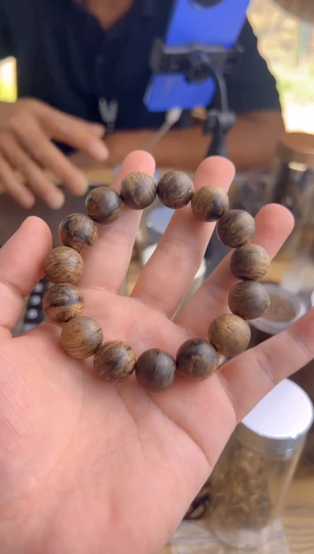 手串沉香芽庄红土1.4圆珠单圈25克多样性发一