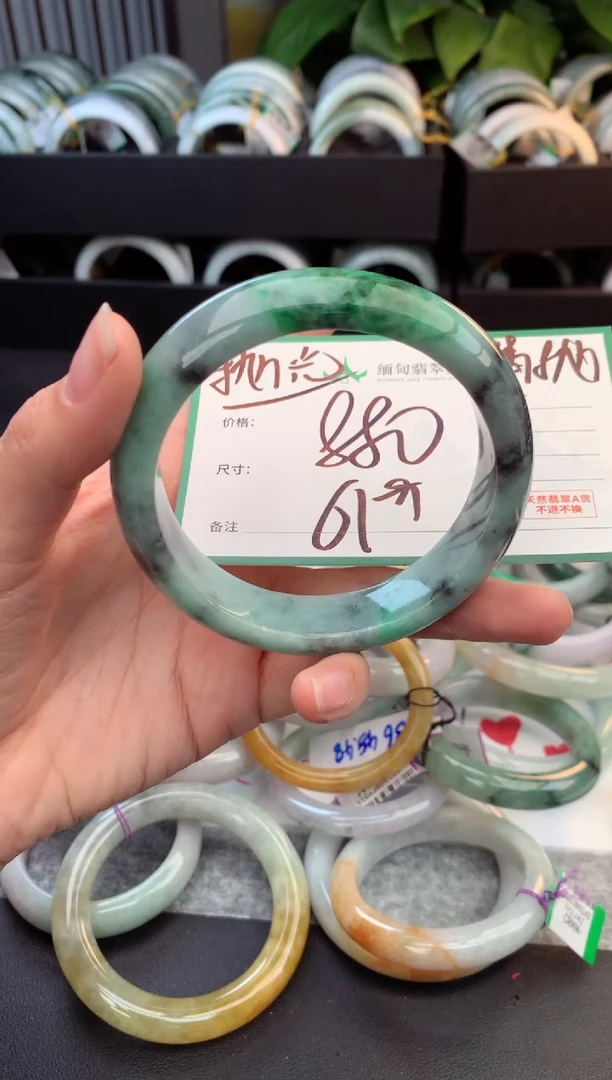 未镶嵌定制翡翠乖***蜂毛货需精细抛光+多人