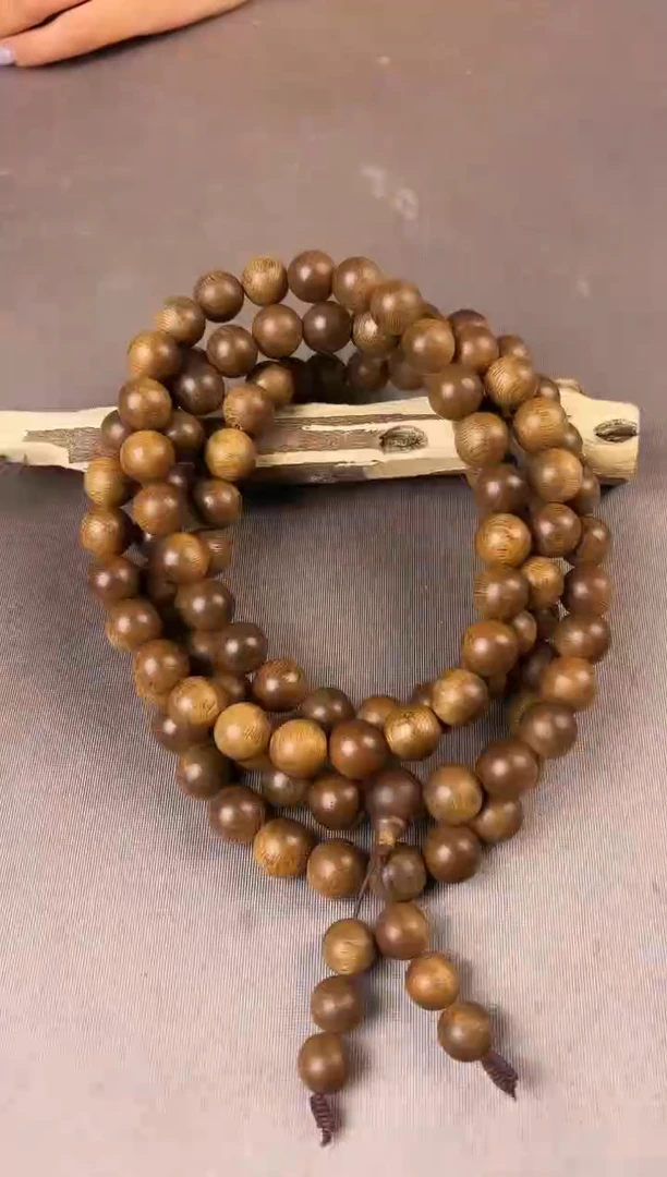 沉香沉香碎屑+富森红土14圆珠多圈沉185克+多样性发一