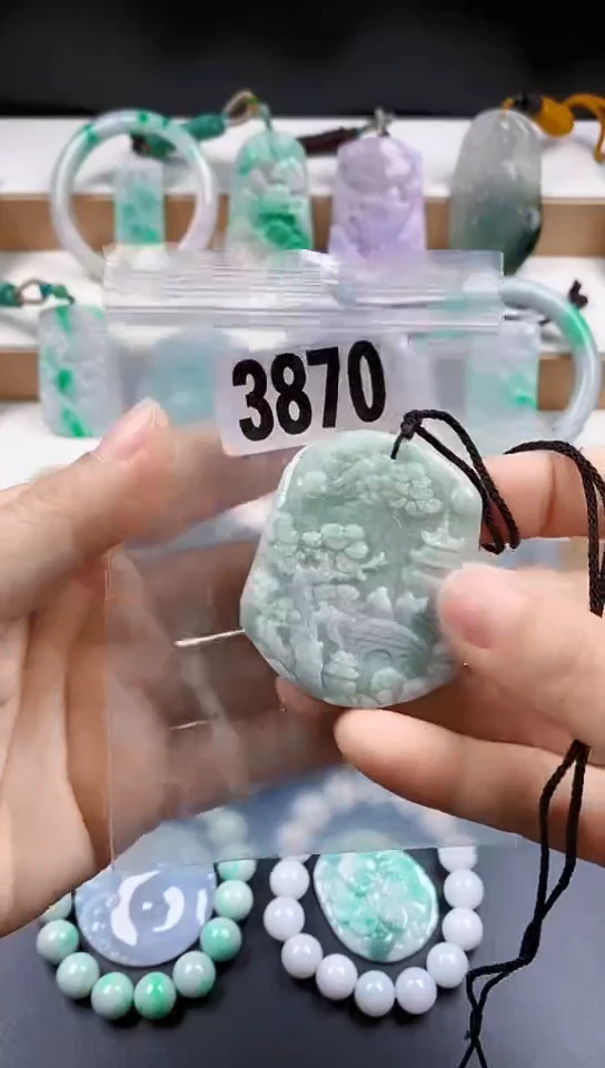 颈饰未镶嵌翡翠天然翡翠吊坠挂件