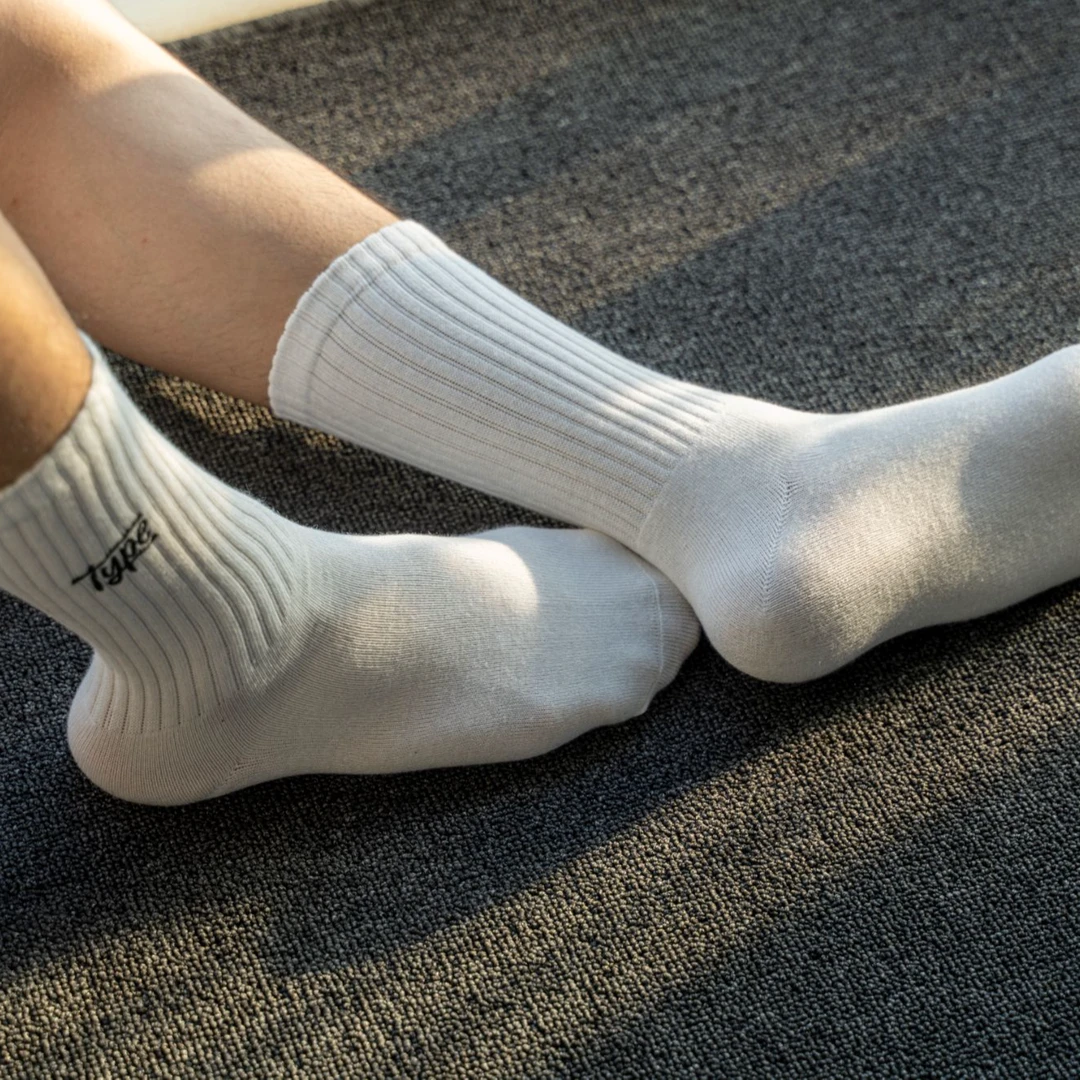 MUCHA棉品刺绣中筒纯色白袜棉质短袜