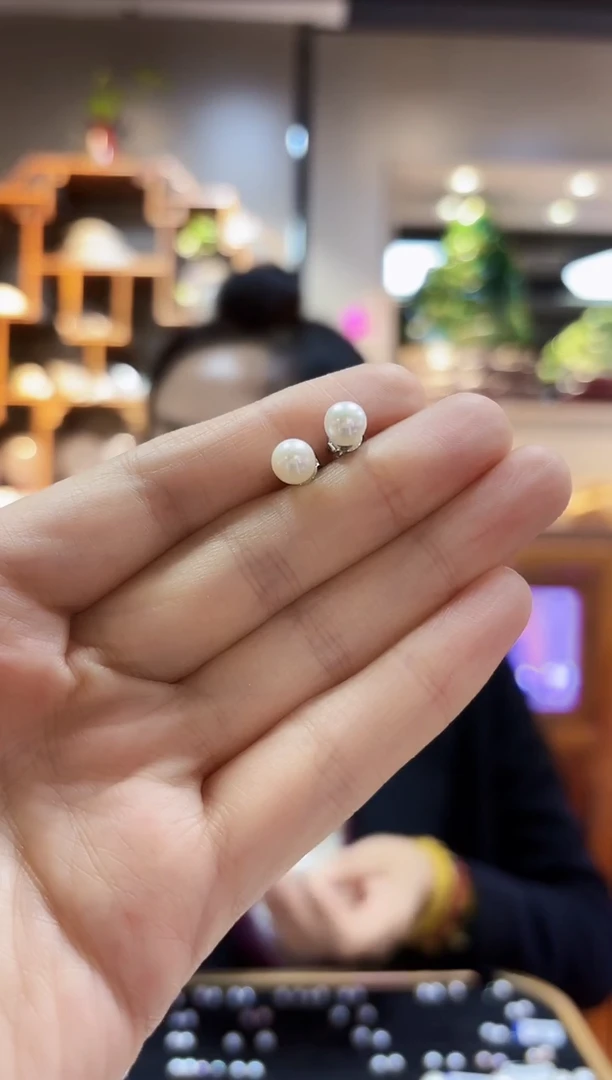 【闪购商品】淡水珍珠颈饰合金耳饰6+