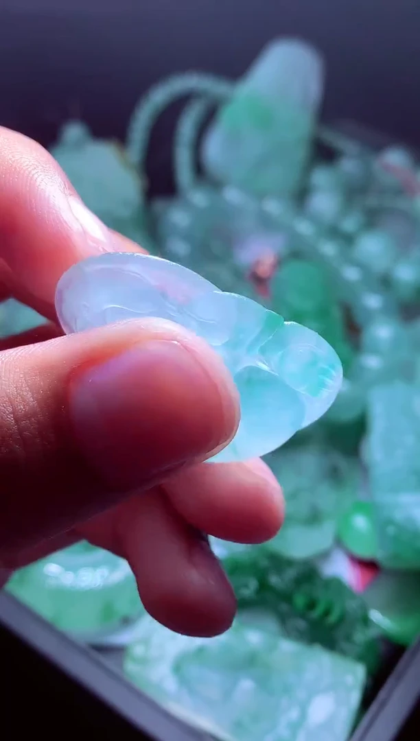 未镶嵌定制翡翠王****#翡翠毛货定制