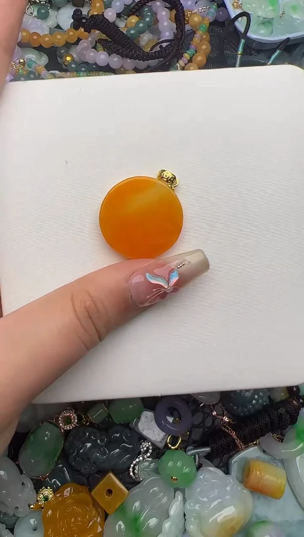 翡翠未镶嵌颈饰天然缅甸翡翠吊坠