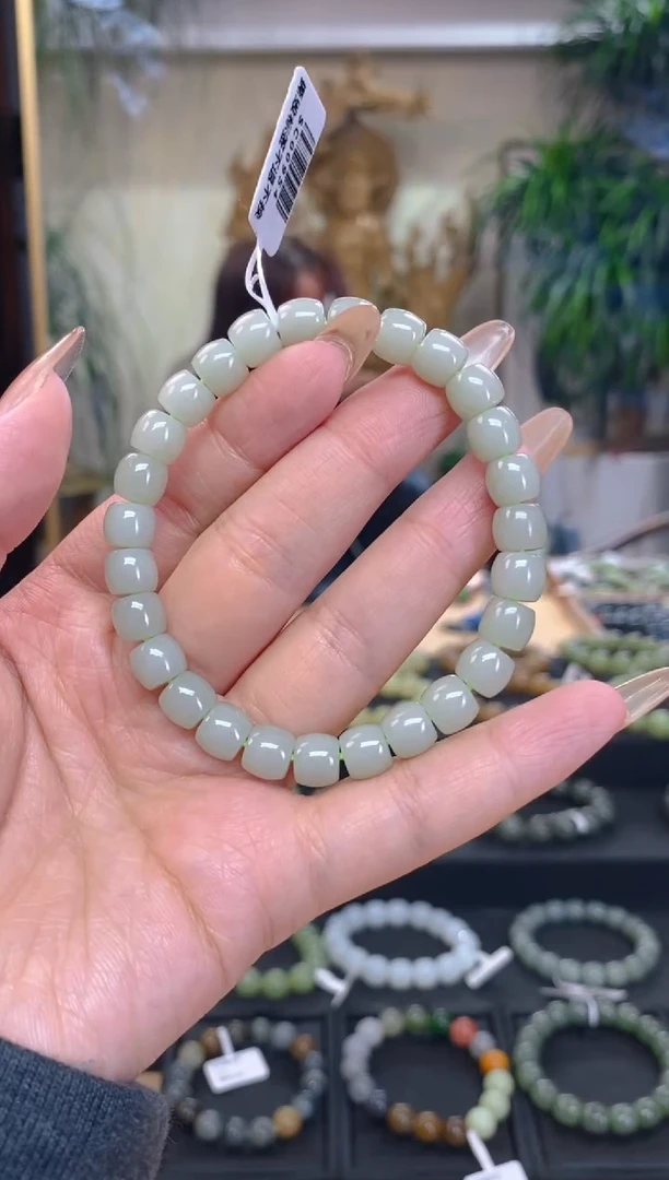 未镶嵌手串和田玉卡8