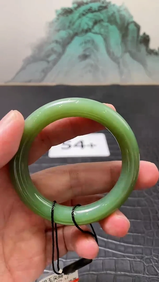 和田玉（碧玉）手镯未镶嵌一个