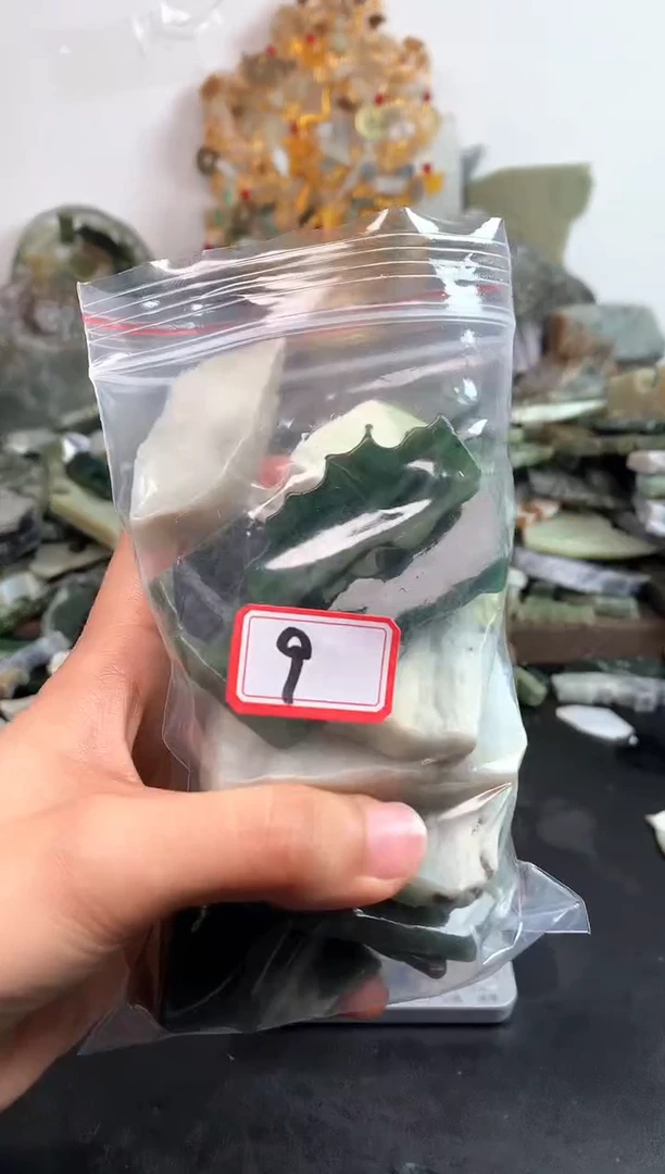 未镶嵌和田玉摆件9