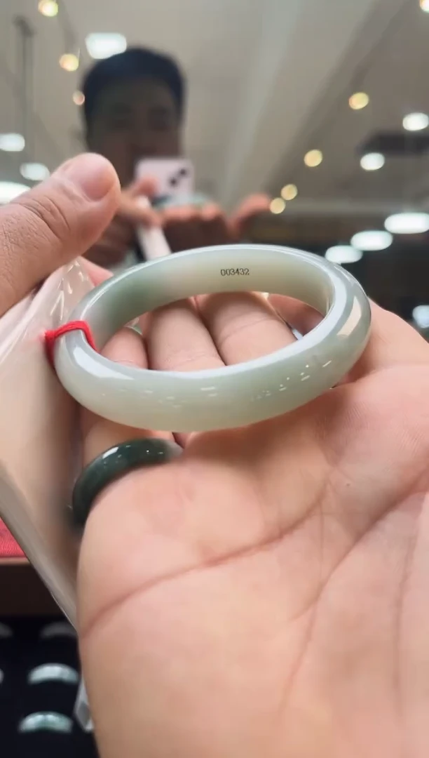 未镶嵌手镯翡翠第25号糯冰湖水绿