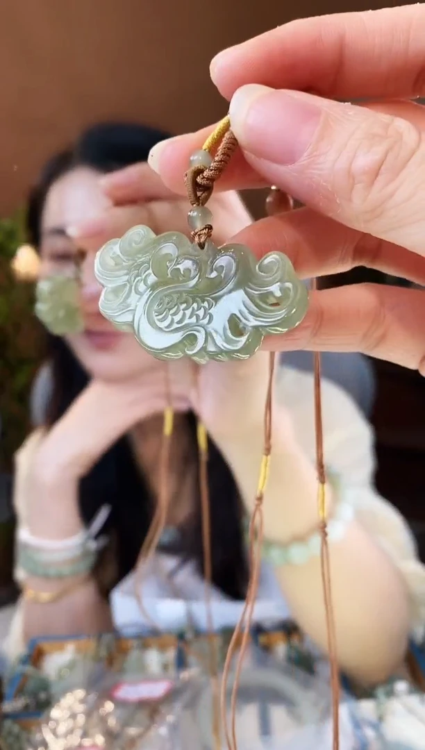 和田玉未镶嵌颈饰云蓓XL369—凤牌项链-浅