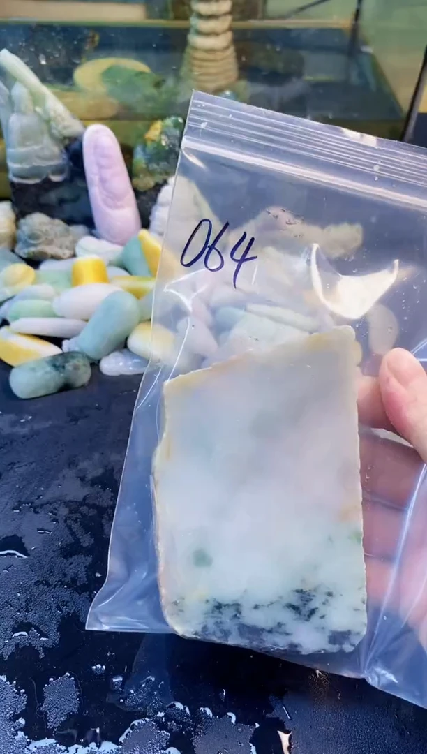 未镶嵌挂件翡翠天然翡翠064