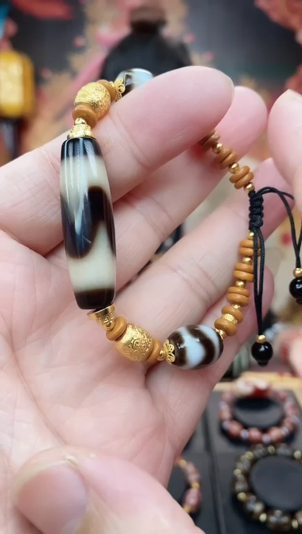 【闪购商品】玛瑙/玉髓手链未镶嵌虎牙手绳