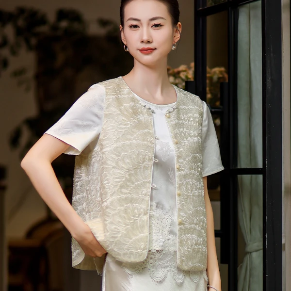新中式国风刺绣马甲女2025夏季新款时尚洋气减龄百搭背心上衣休闲