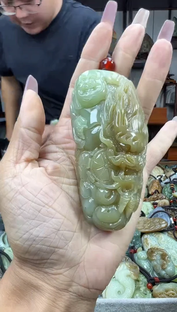 未镶嵌和田玉把件1