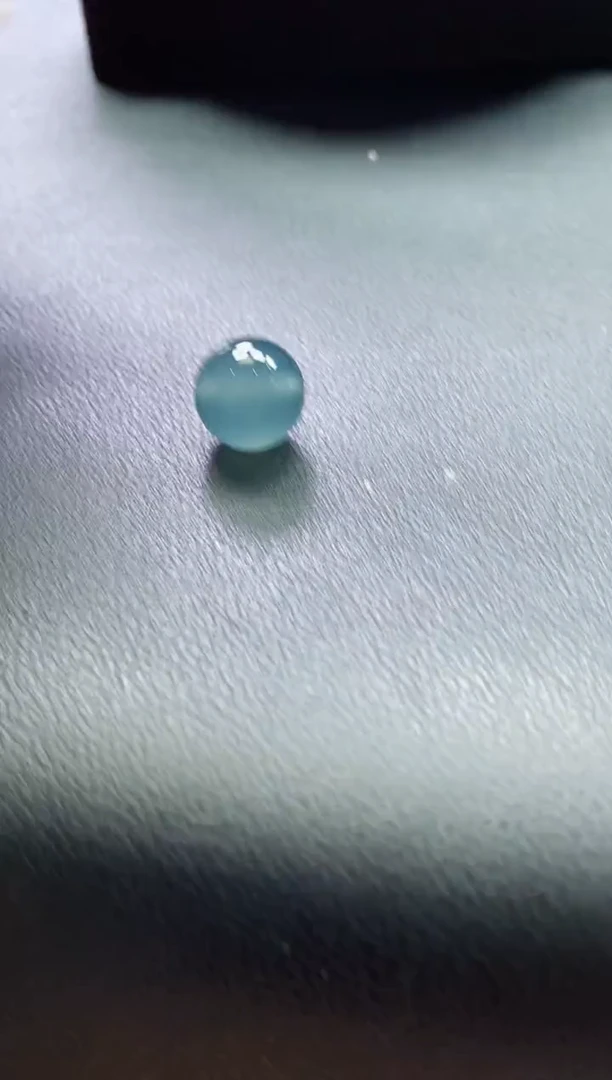 未镶嵌定制翡翠张**?0986785038