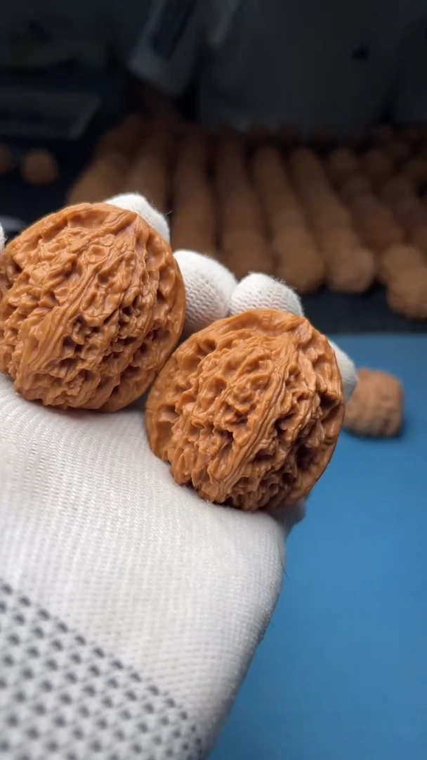 桃核把件a34  南疆石 39尺