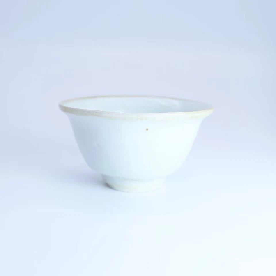 32: 明末清初白釉杯