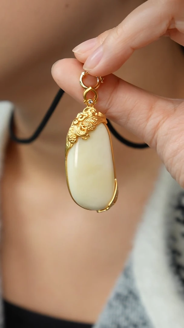 蜜蜡吊坠(赠链)银S925镶嵌漆瓷白vvs