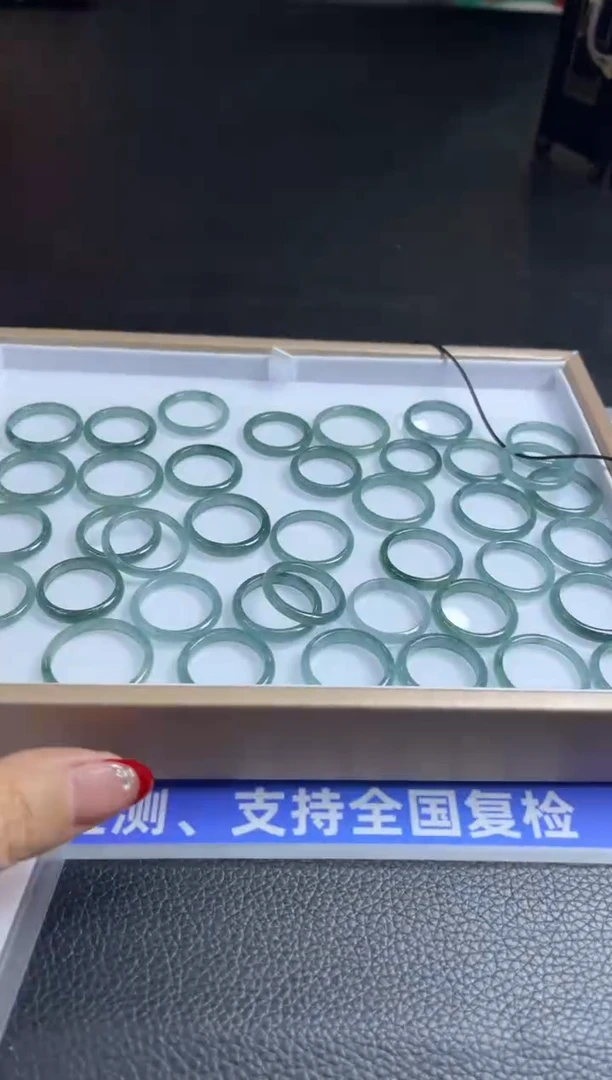 【闪购商品】翡翠挂件未镶嵌K406多样性发一件/配绳子