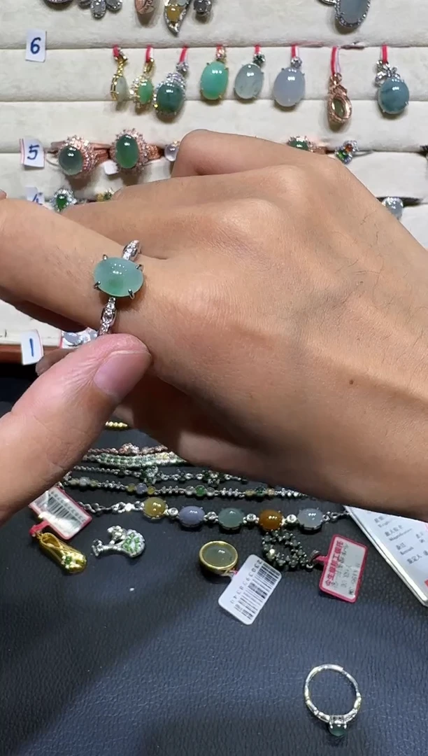 翡翠戒指银S925镶嵌戒指93