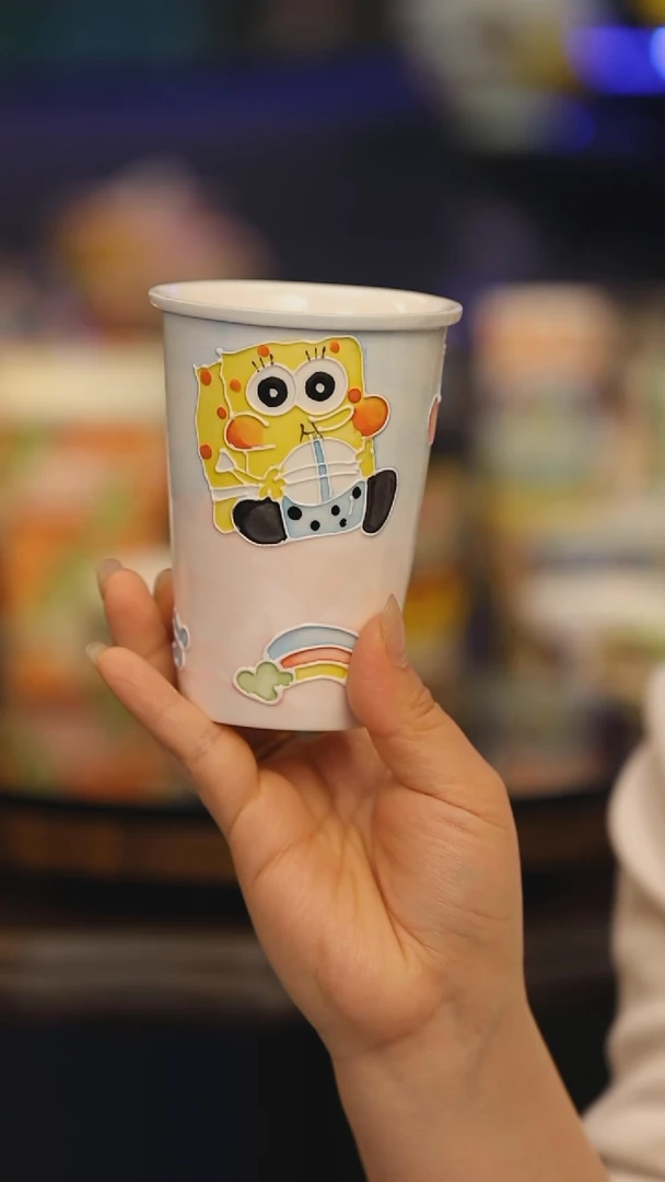 【闪购商品】摆件景德镇釉下彩绘设计师款式陶瓷