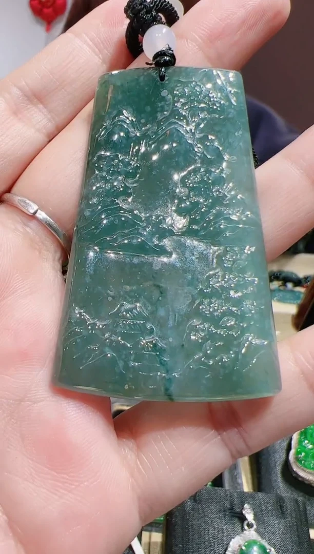 【闪购商品】翡翠颈饰未镶嵌202512458