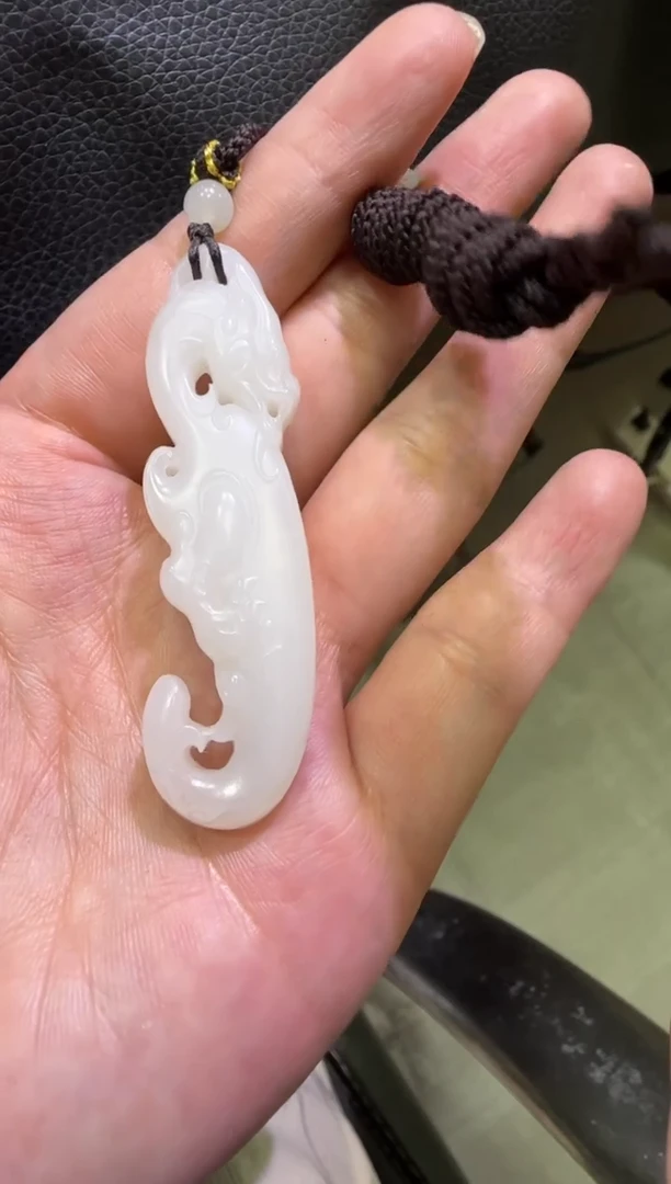 吊坠(赠链)未镶嵌和田玉天泰白玉挂件 （产地直发）