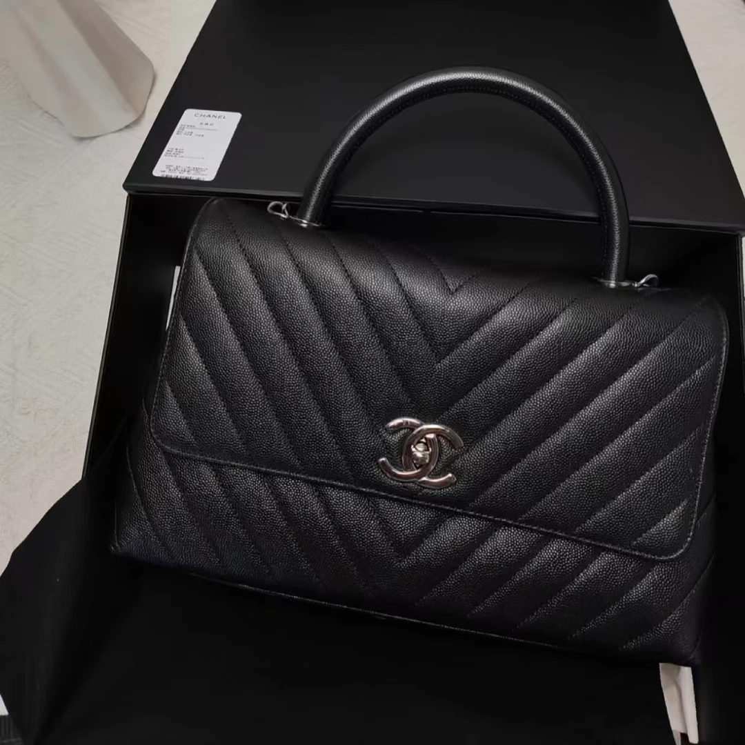 99新 Chanel/香奈儿 黑银荔枝v纹coco handle/DT208