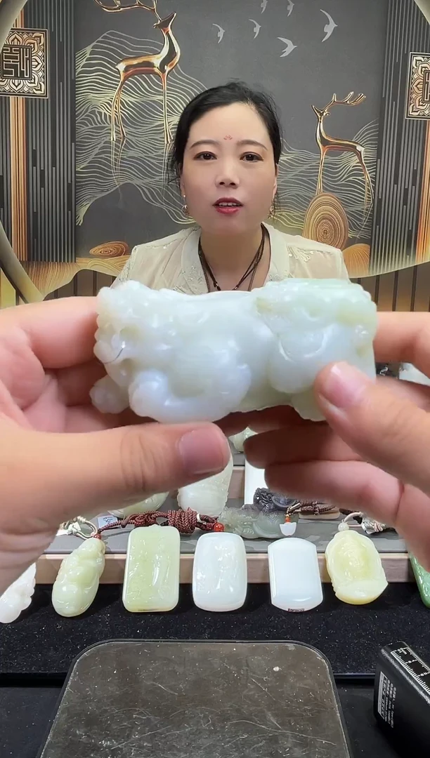 和田玉未镶嵌挂件把件