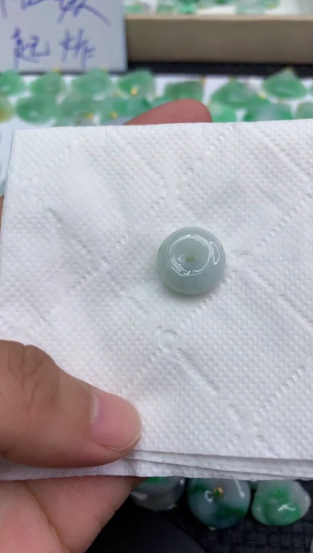 翡翠未镶嵌颈饰11111111111