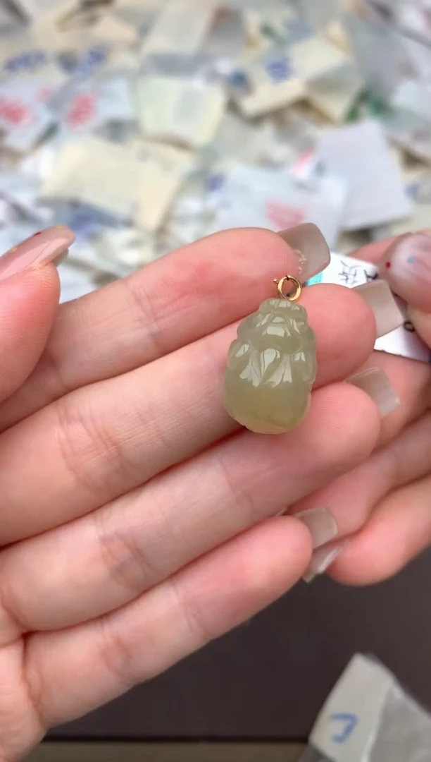 未镶嵌挂件翡翠一
