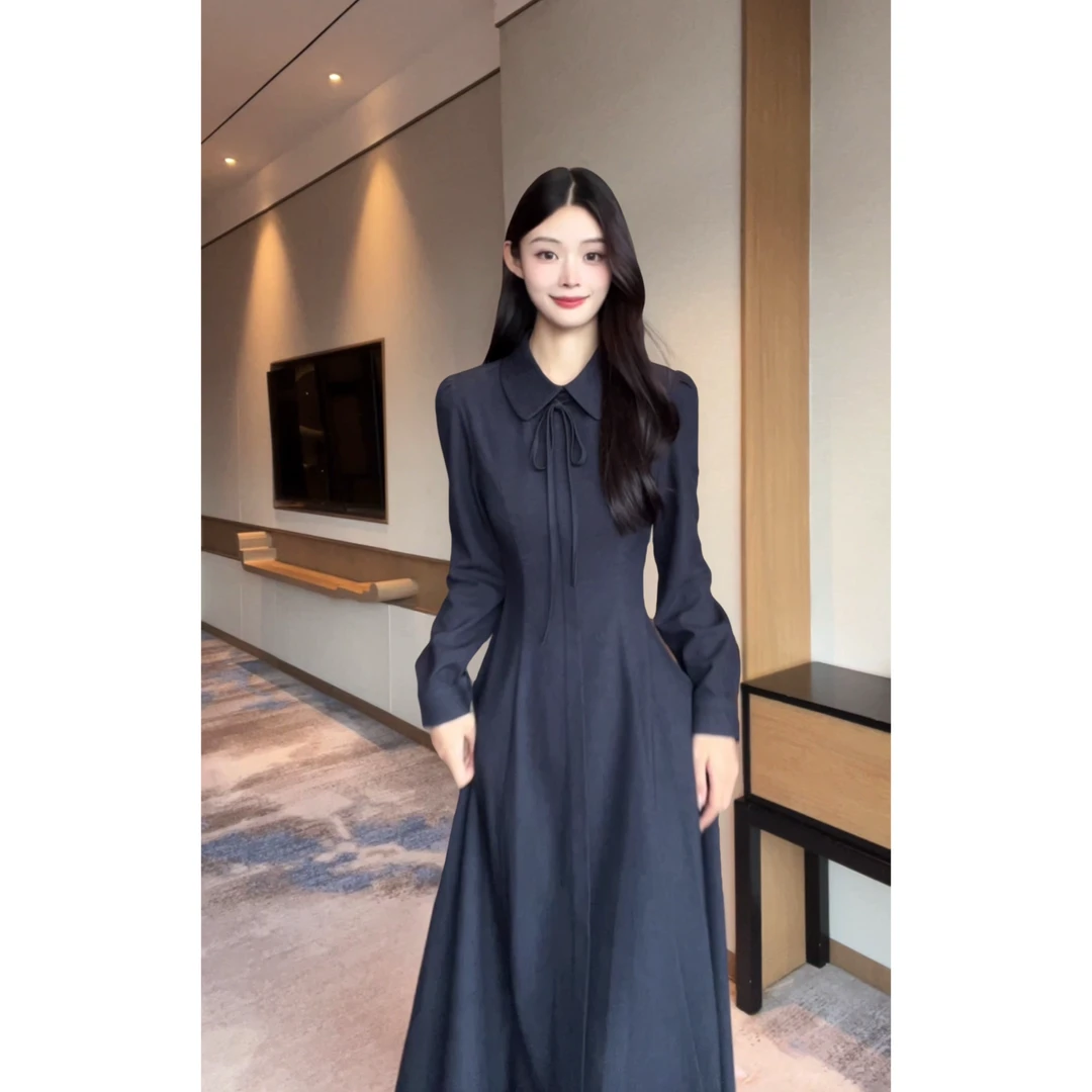 2025秋冬新款娃娃领长袖连衣裙女收腰显瘦气质百搭裙子B0117