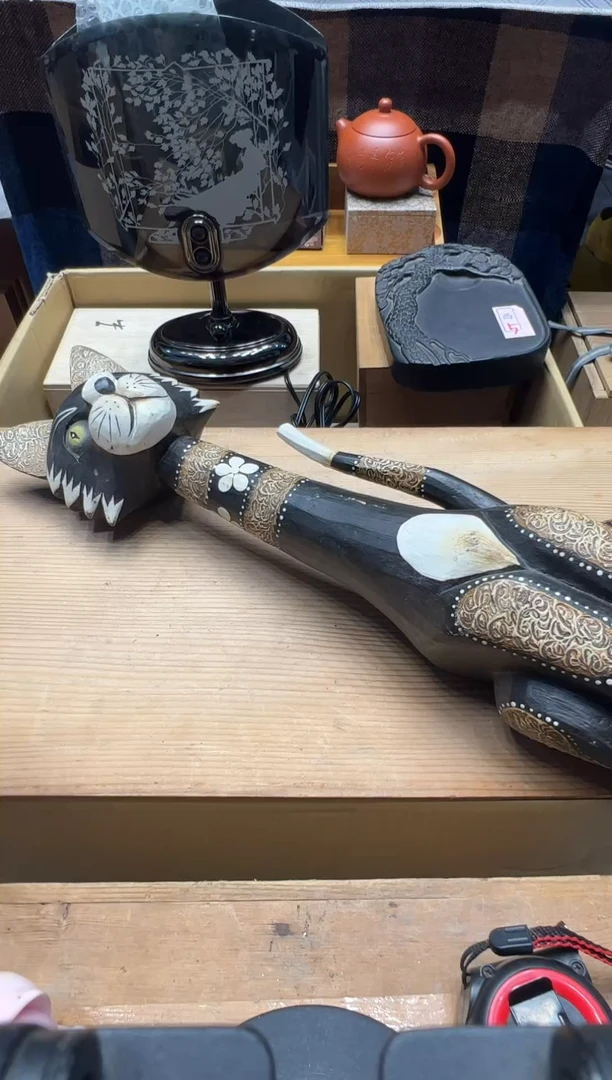 瓷器疯**山闪购商品 如图 中古品默认微瑕