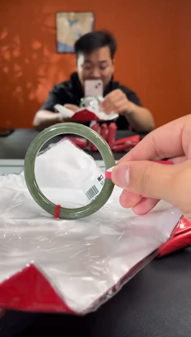 未镶嵌手镯翡翠2      56