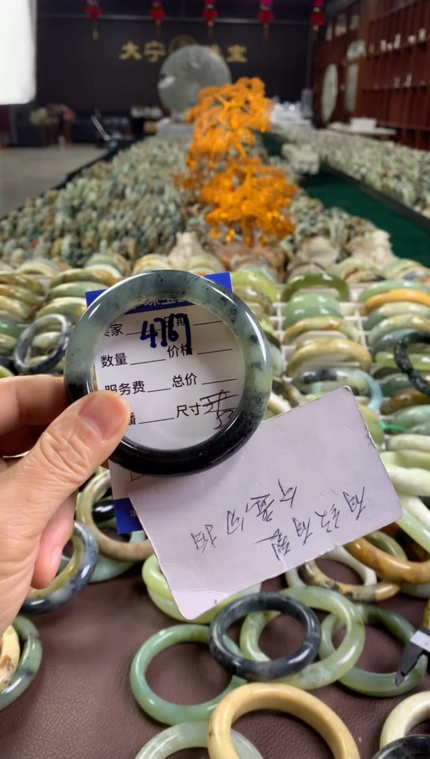 未镶嵌蛇纹石玉手镯4767