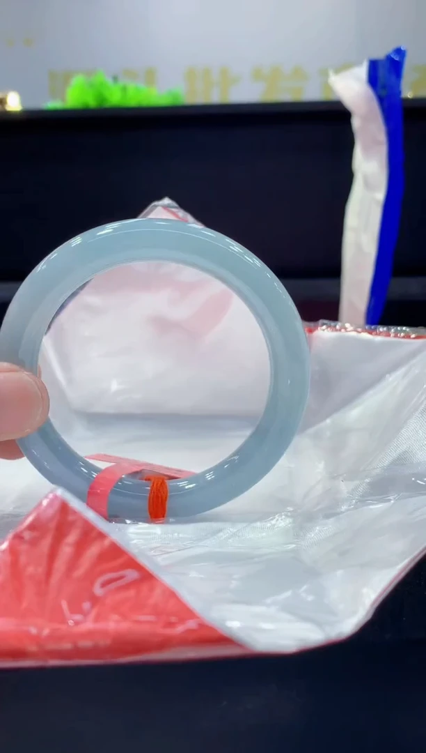 未镶嵌手镯翡翠翡翠手镯