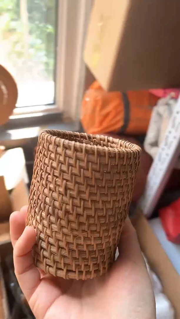 【闪购商品】圆柱笔筒