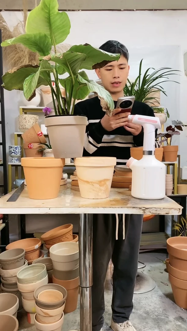 【闪购商品】红陶15*14陶盆3色组合 3盆无托