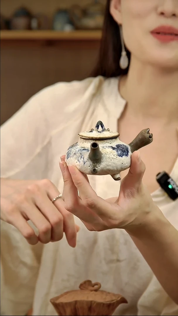 言野手作 粉引三足侧把壶