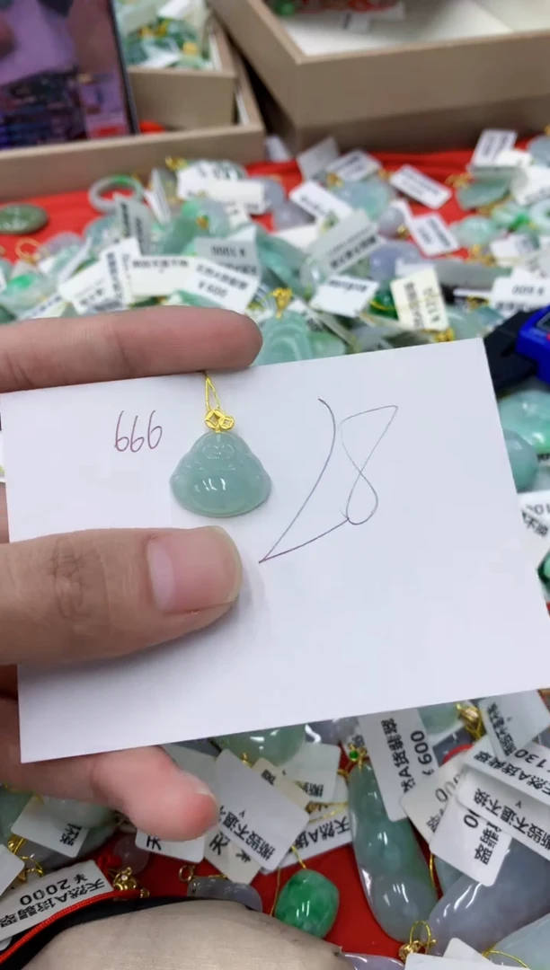 颈饰未镶嵌翡翠111111
