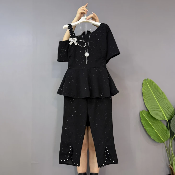 新款大码女装时尚洋气蝴蝶结设计显瘦上衣十八分裤套装