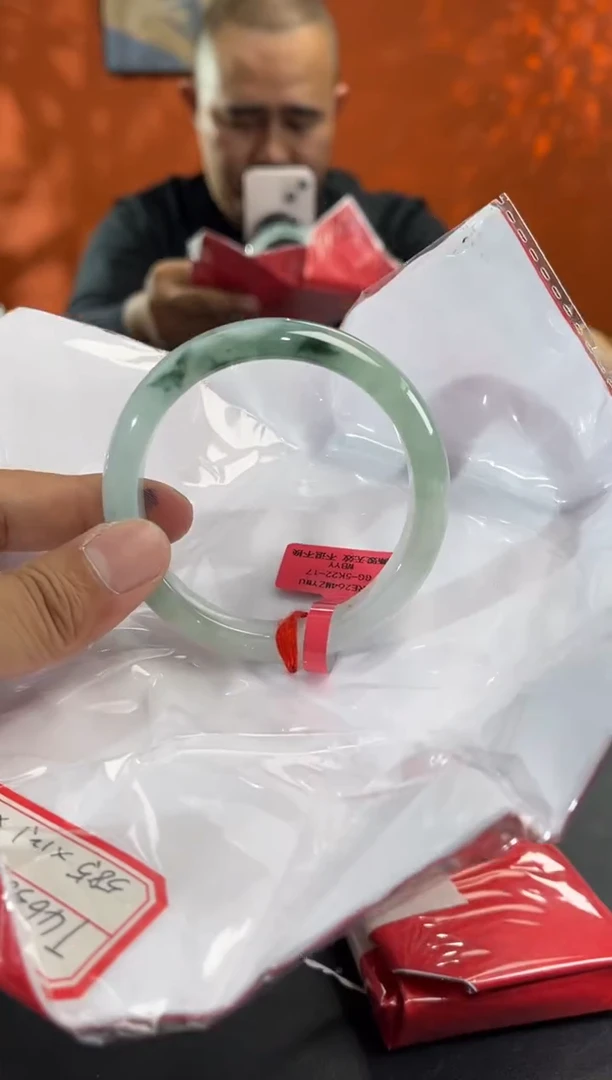 未镶嵌手镯翡翠翡翠手镯 59
