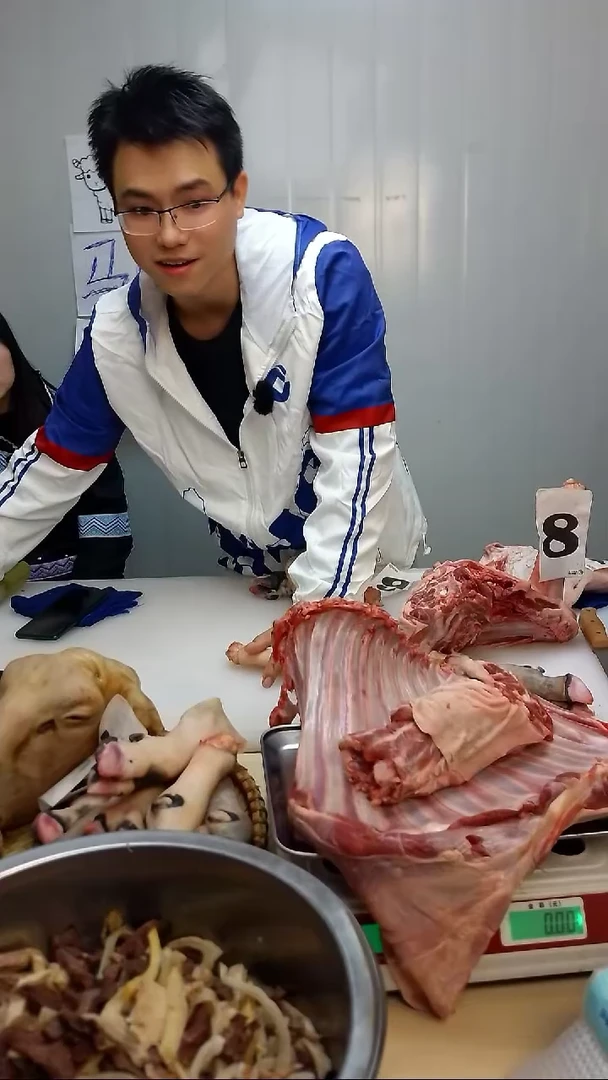 食用农产品中国大陆30自*人羊排+羊脖子158