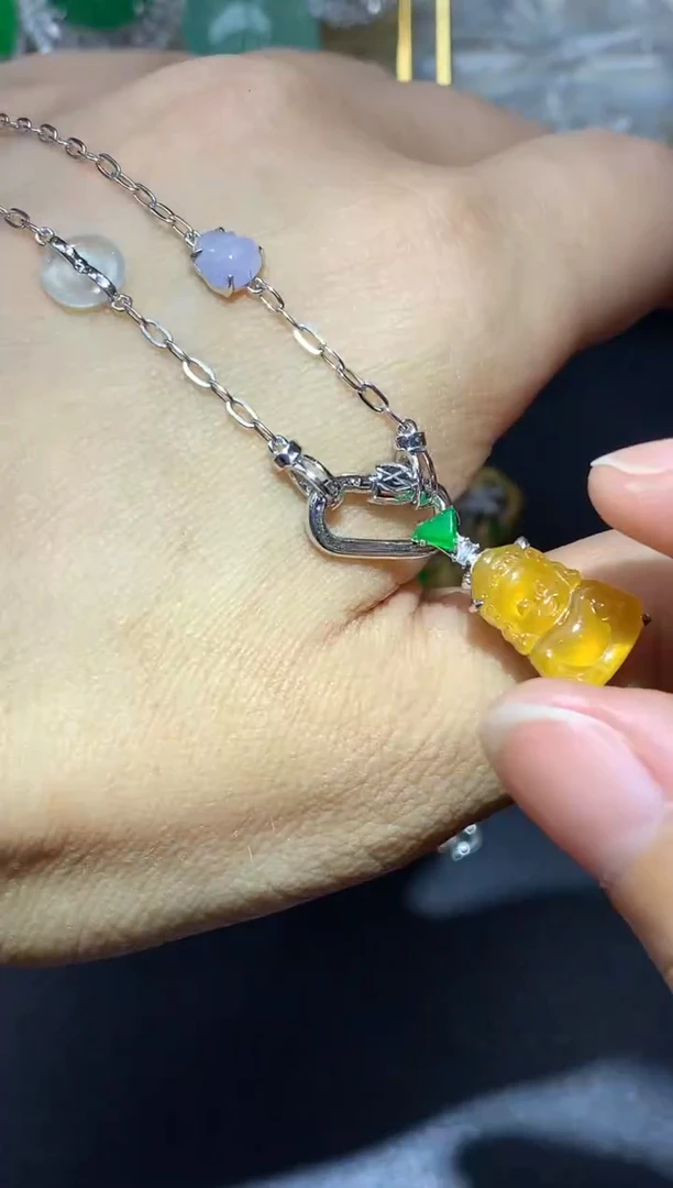 翡翠18K金镶嵌颈饰364中国好珍宝