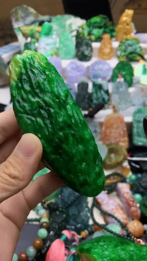 颈饰未镶嵌翡翠財*爷天然A货翡翠